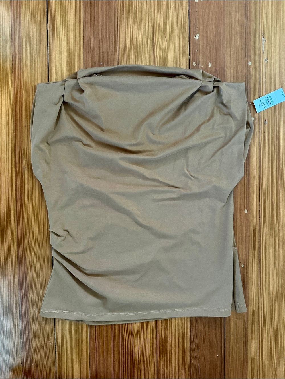 Loft Women’s Stretch Knit Ruched Top in Camel NWT size L